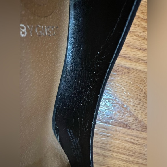 G by Guess bow pumps, size 8.5 - Picture 11 of 15